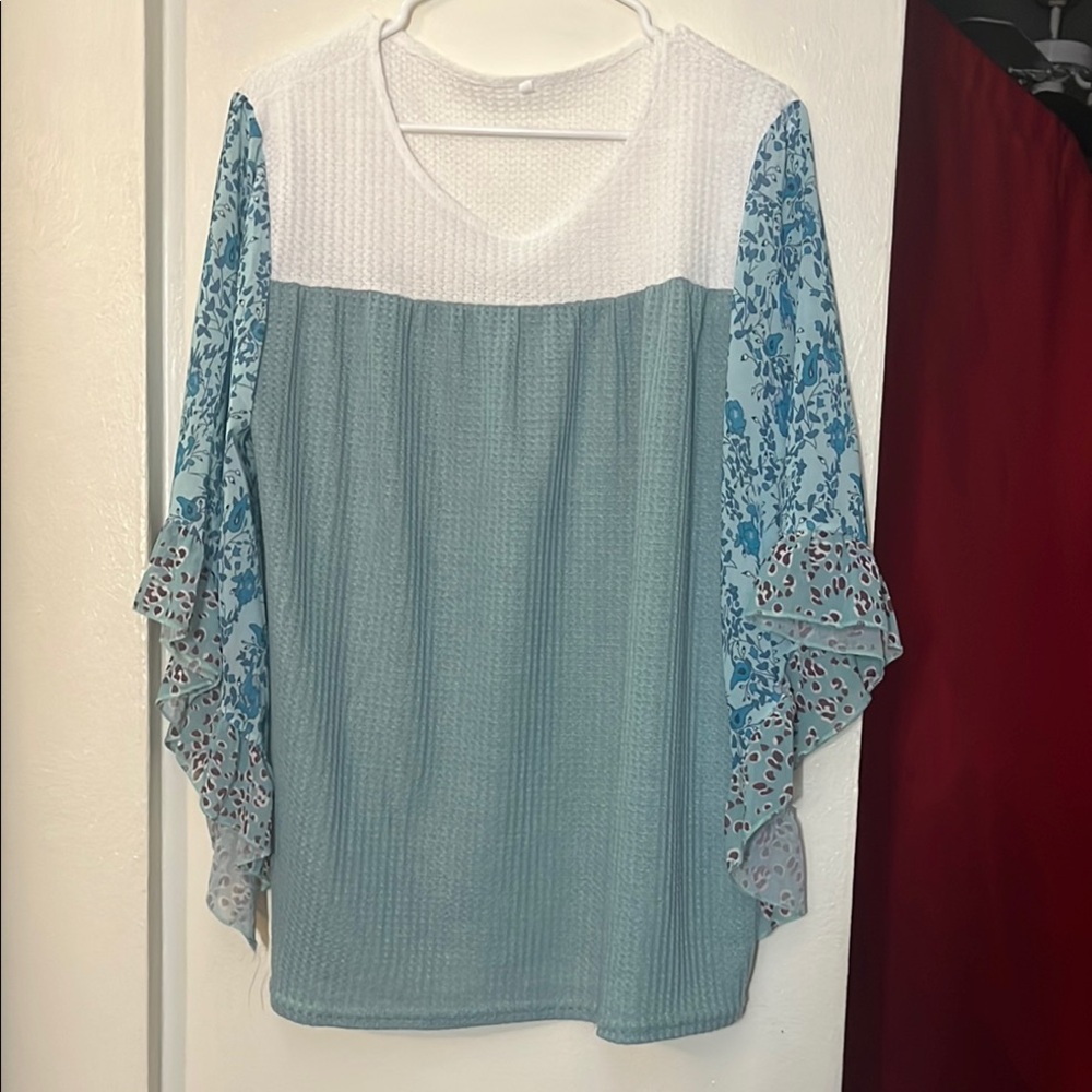 White and Green Ruffled Dolman Sleeve Blouse
